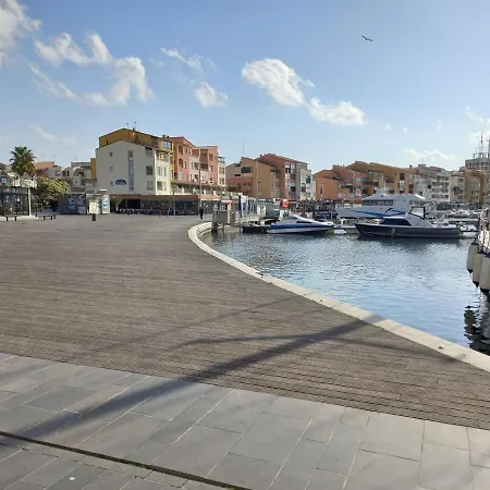 Appartement Port Brescou, T3 En Duplex Climatise, Superbe Vue Sur Le Port