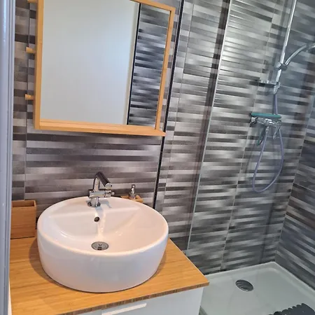 דירה Port Brescou, T3 En Duplex Climatise, Superbe Vue Sur Le Port אגדה