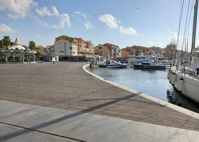 Appartement Port Brescou, T3 En Duplex Climatisé, Superbe Vue Sur Le Port